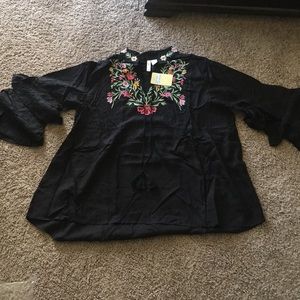 *NEVER WORN* Studio West Ruffled Tie-Front Blouse